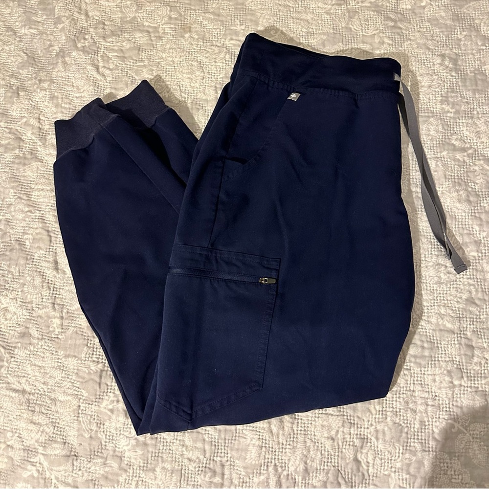 Figs Women’s Deep Blue Cargo Jogger Scrubs Pants
